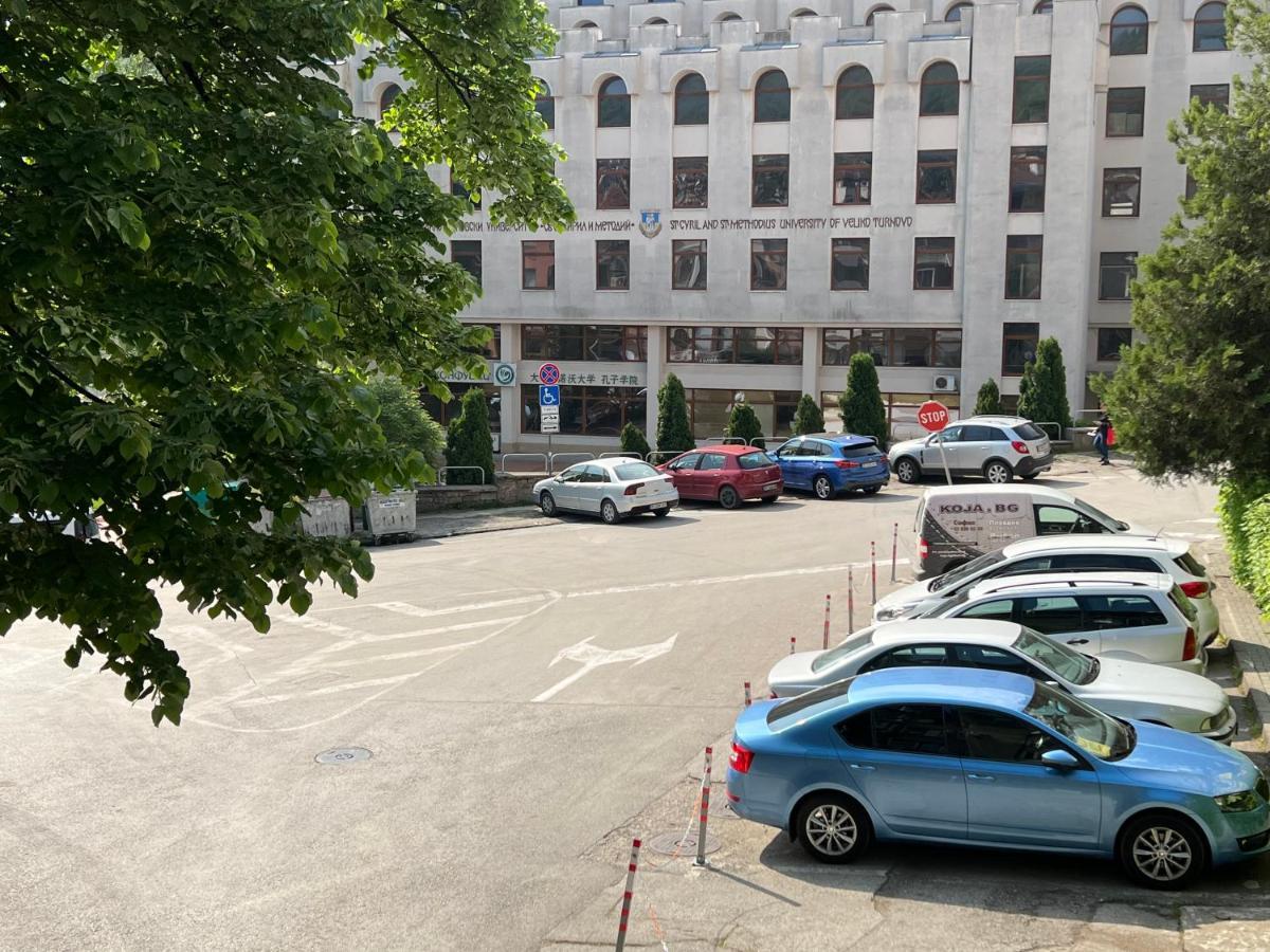 Top Center Apartment In Veliko Tŭrnovo Exterior foto